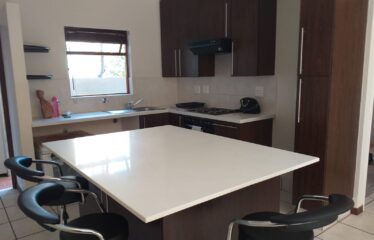 Stylish 2-Bedroom Garden Apartment in Lonehill – Sunset Boulevard Complex